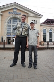 Двухметровый Андрей Богатырев и Анатолий Боровичук - мастер, делающий знаменитые винницие воблеры.